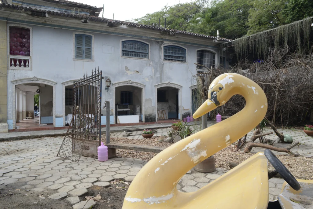 Estação de Escuta e Espreita - Imagem 37