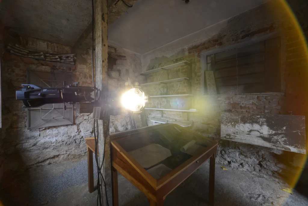 Estação de Escuta e Espreita - Imagem 39